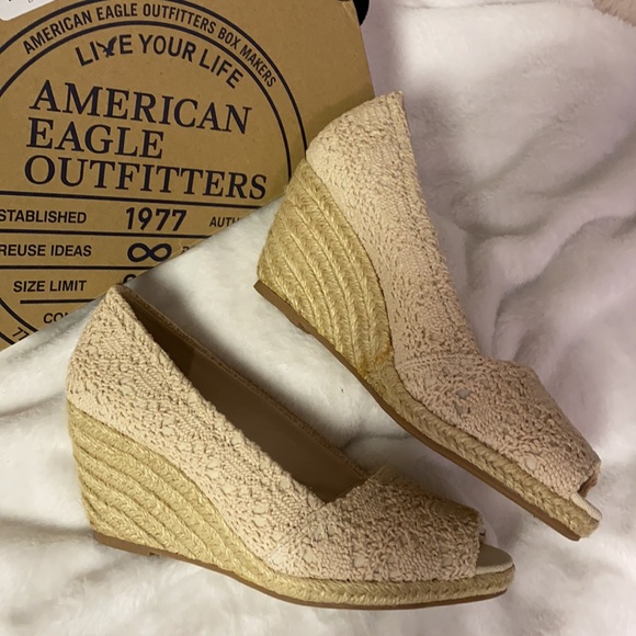 American Eagle Wedge Sandals - Picture 3 of 5
